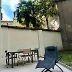 Lr Deluxe Apartments - Porta Venezia - Bilocale Con Giardino Privato