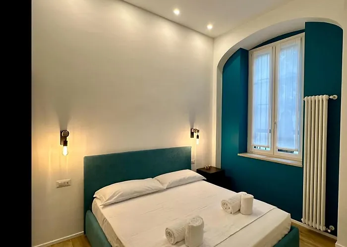 Lr Deluxe Apartments - Porta Venezia - Bilocale Con Giardino Privato