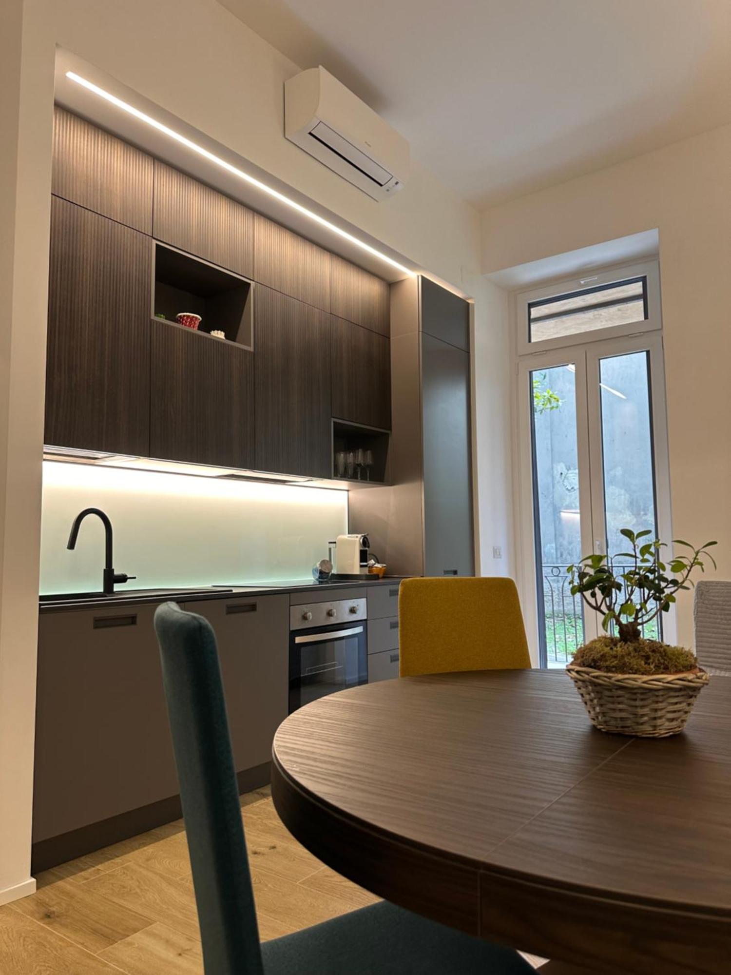 Appartement Lr Deluxe - Porta Venezia - Bilocale Con Giardino Privato