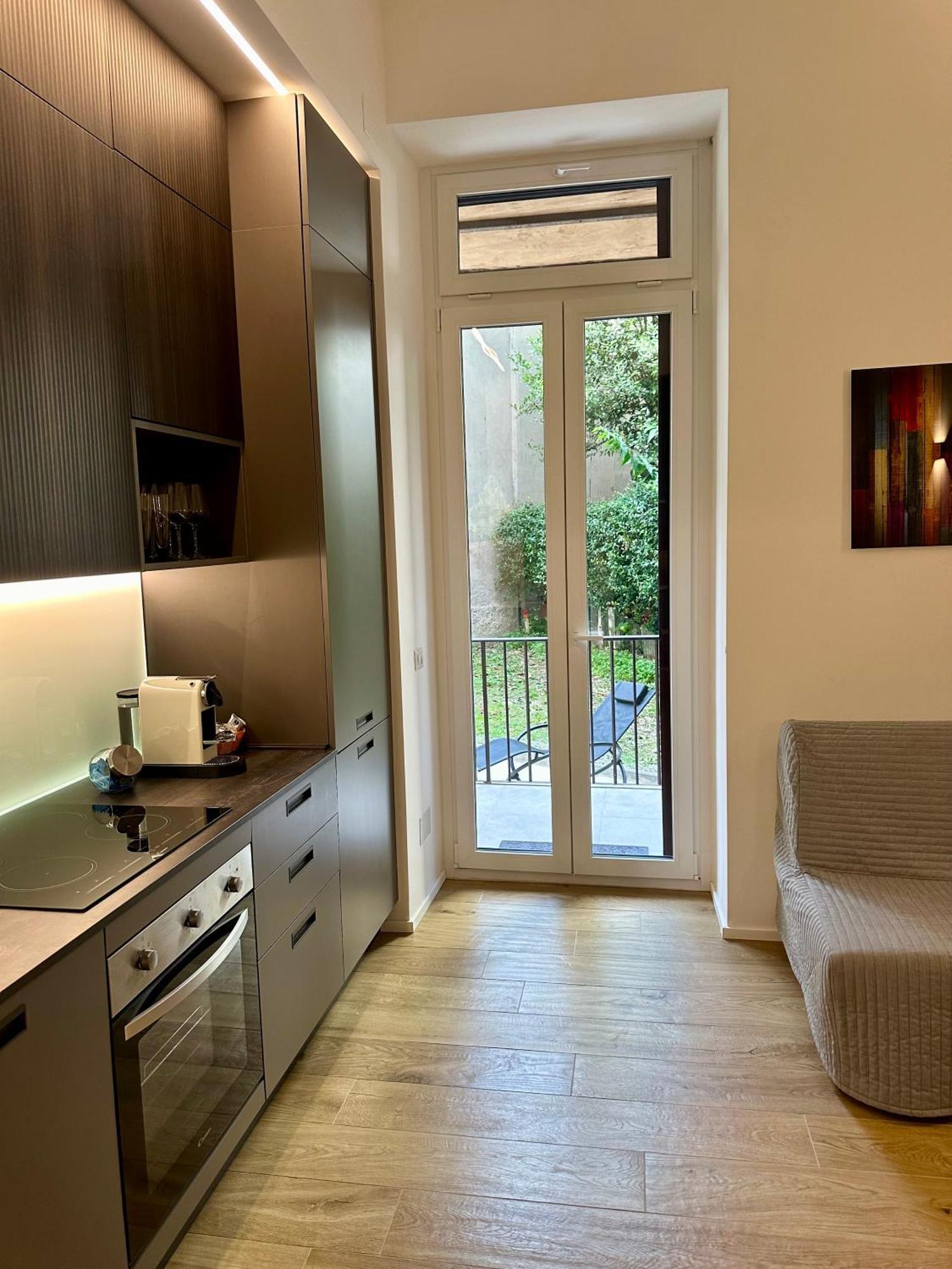Lr Deluxe - Porta Venezia - Bilocale Con Giardino Privato Apartamento *